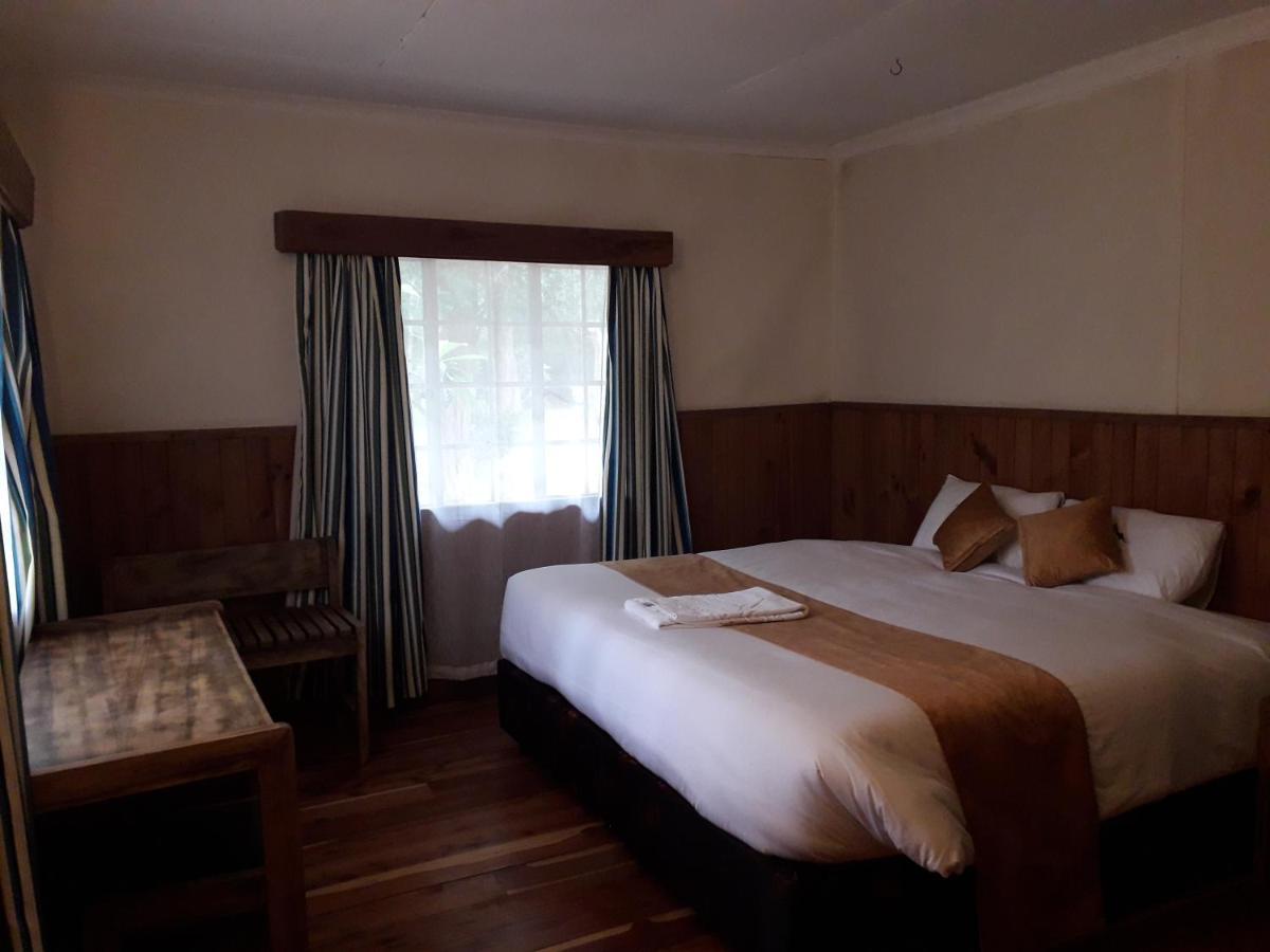 Naro Moru River Lodge Kültér fotó