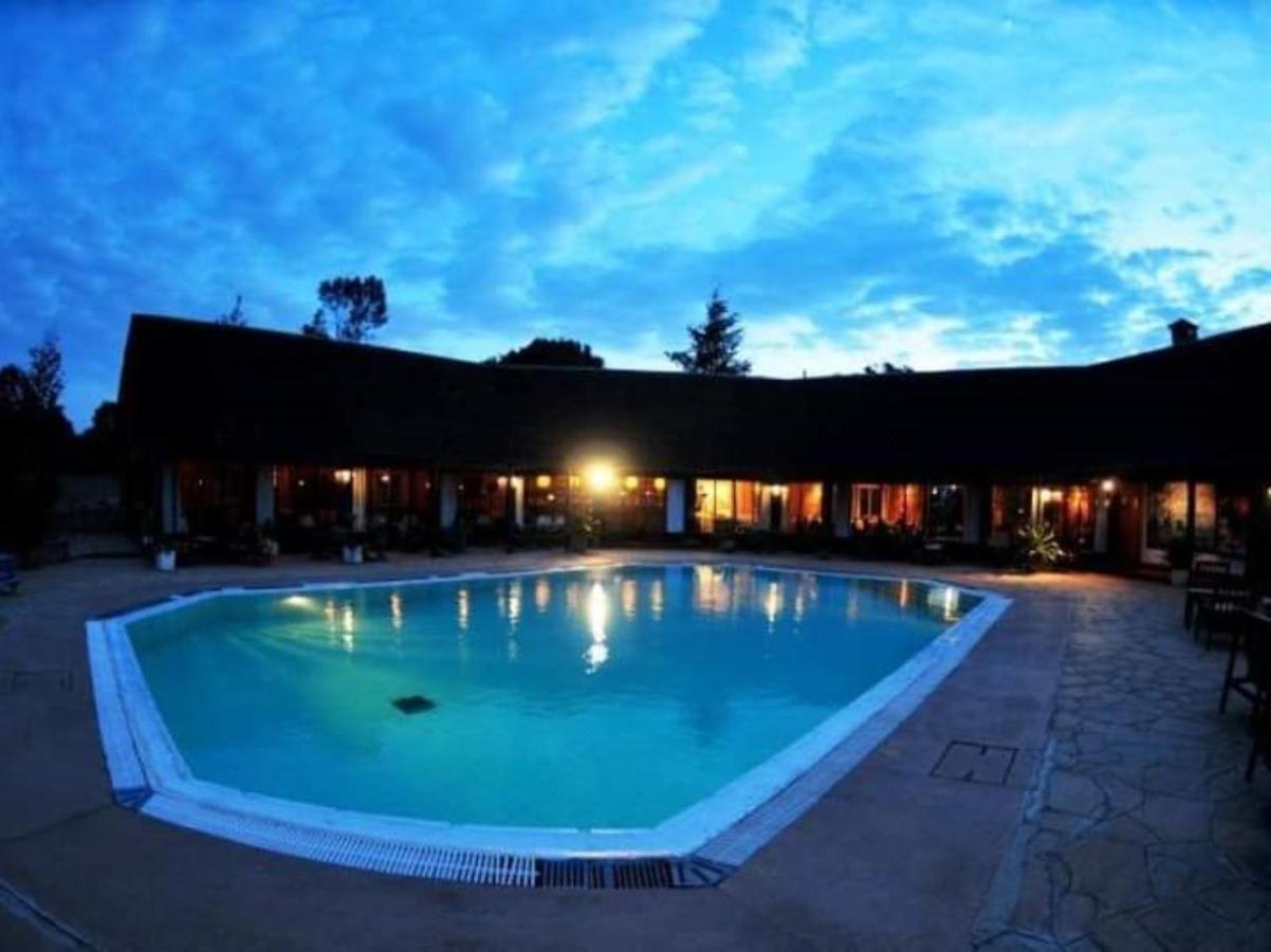 Naro Moru River Lodge Kültér fotó